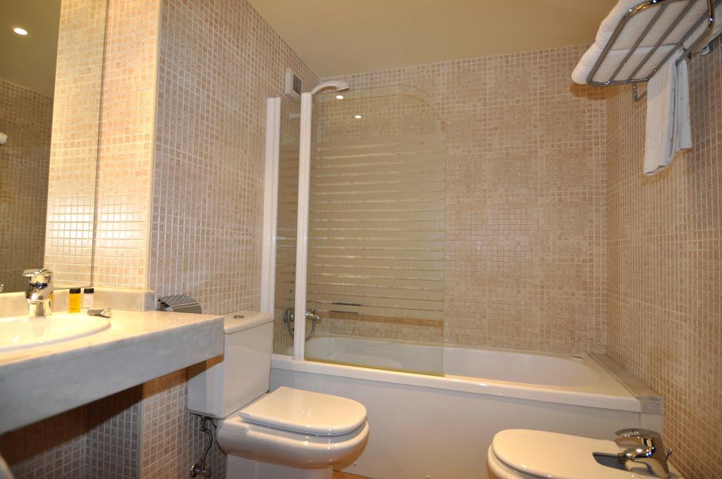 Aparthotel Sole Pobla de Segur Room photo